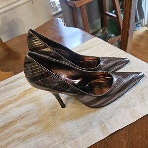 Shiny Metallic Pumps Sz 9.5